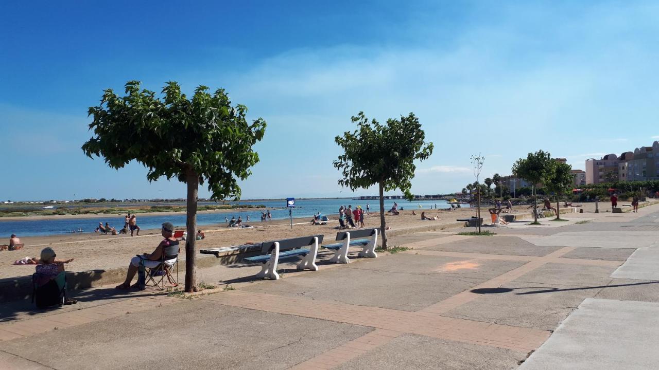 Studio Cabine Avec Jardinet A 30 M De La Plage, Au Calme. Gruissan Exteriér fotografie